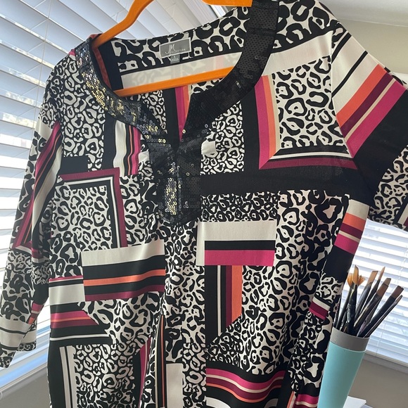 JM Collection Tunic - Picture 2 of 4